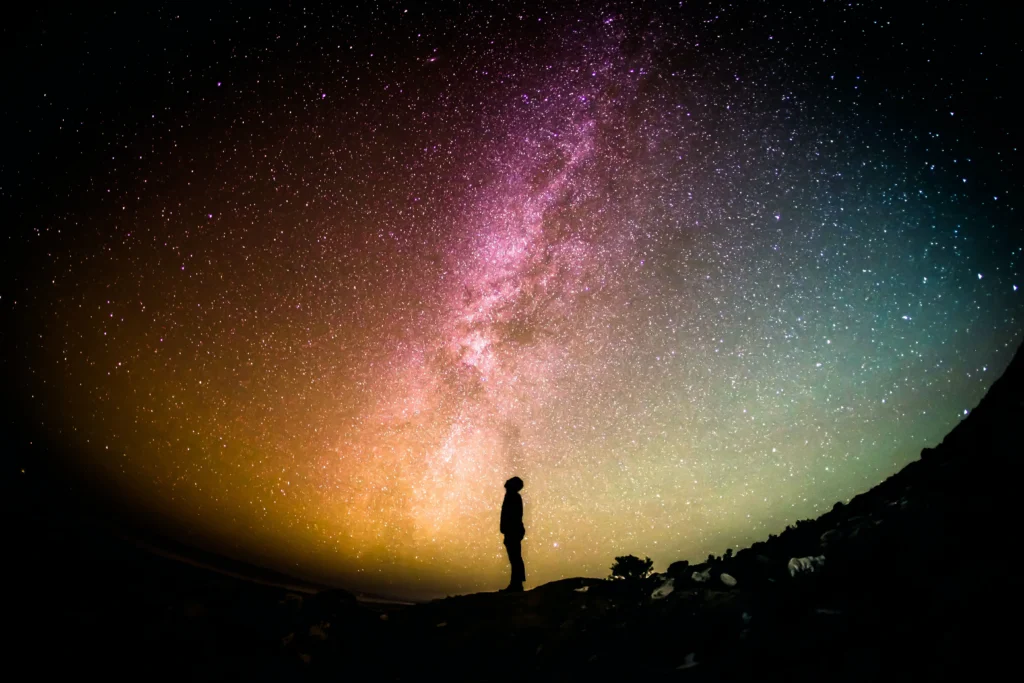 Spirit Meditation Guide: How To Connect With Your Spiritual Guides 4 Man staring at the moon for meditation